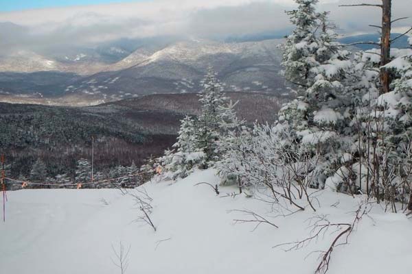 Paisaje de invierno clásico de Maine