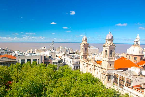 Conoce los encantos de Montevideo desde uno de estos apartamentos turísticos