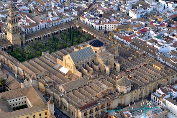 Visita por Córdoba recorriendo su mezquita