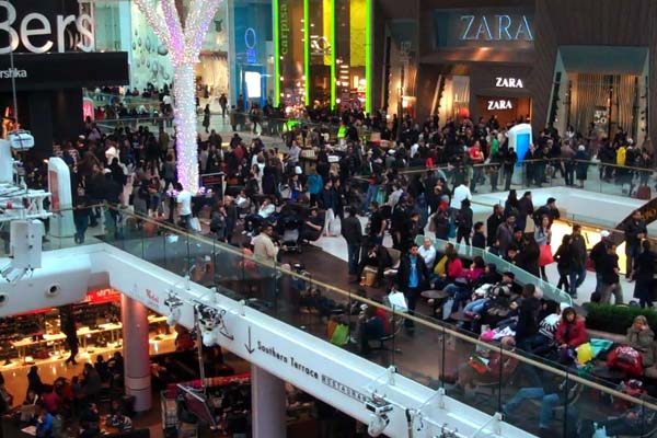 Rebajas de Londres en uno de sus Centros Comerciales