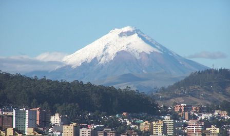 imagen aerea de ciudad de ecuador
