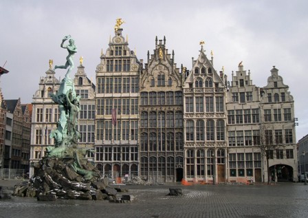 Plaza mayor de Amberes