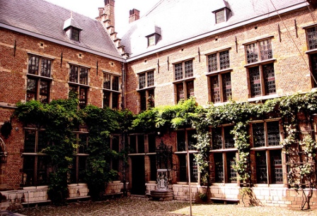 Apartamentos cerca del museo de bellas artes de Amberes
