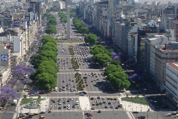 Avenida de la ciudad