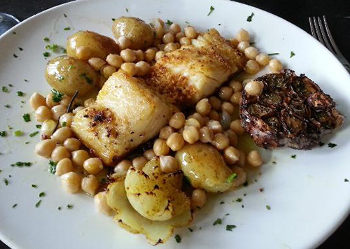 bacalhau com batata e grao