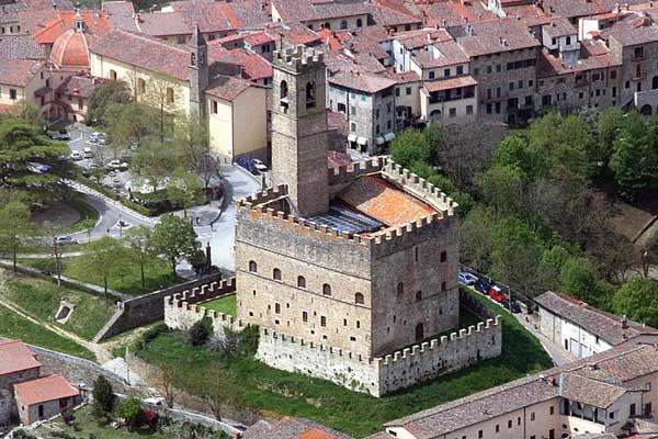 Castillo de Conti Guidi, donde esta el Museo de Leonardo Da Vinci
