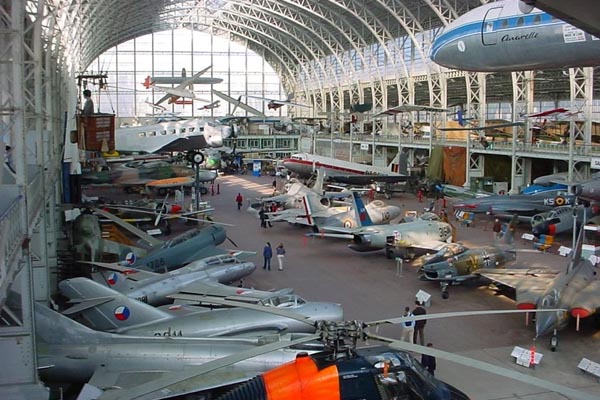 Museos de las Fuerzas Armadas de Bruselas