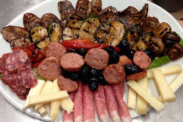 Restaurante Trattoria Anna Maria para probar platos tradicionales de Bolonia